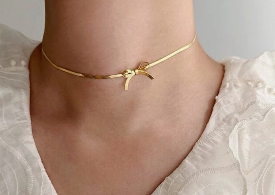Mini Bow Necklace