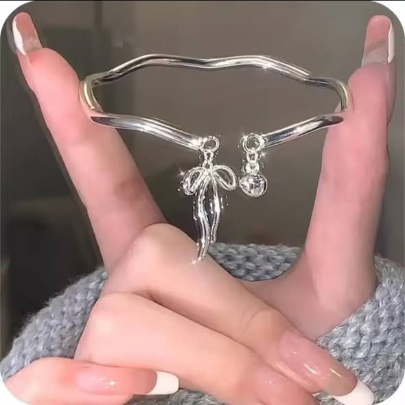 Fashion Light Luxury Classic Bow Bracelet💖