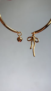 Bow Curvy Bangle