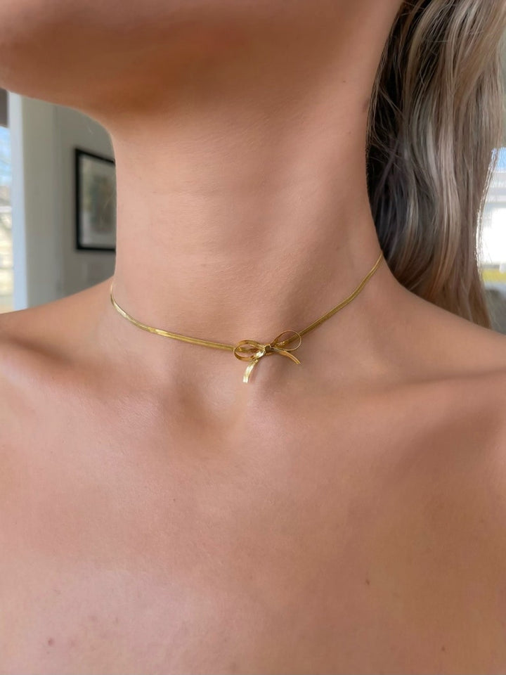 Mini Bow Necklace