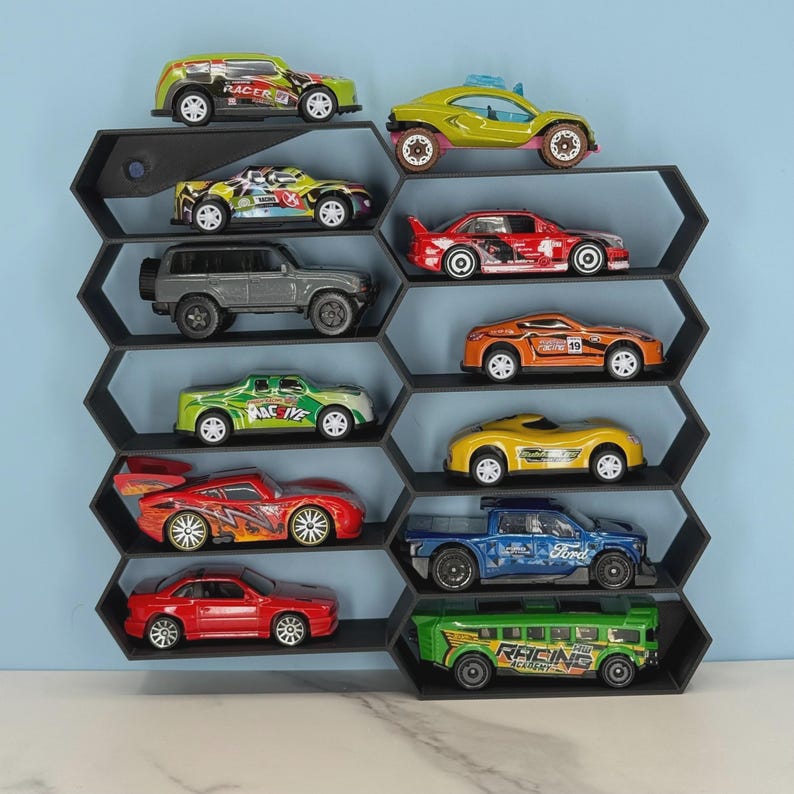 Honeycomb Hot Wheels Storage with 10 mini cars