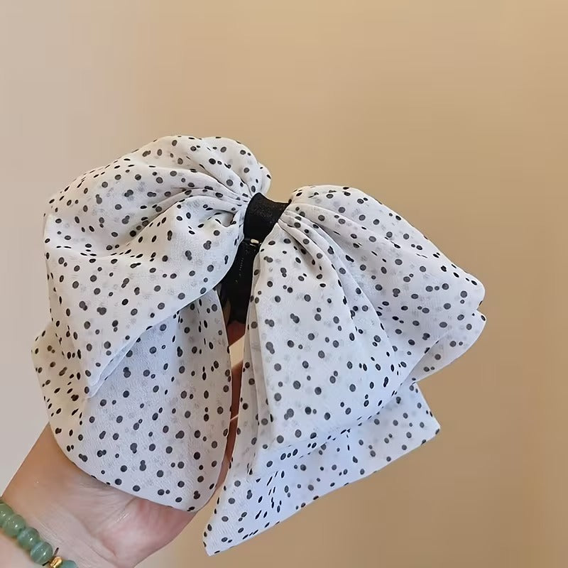 French-Style Small Half-Up Ponytail Clip