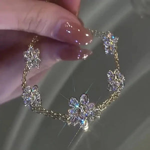 Elegant Flower Design  Bracelet