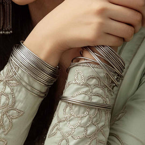 Golden Metal Bangles- Set of 7